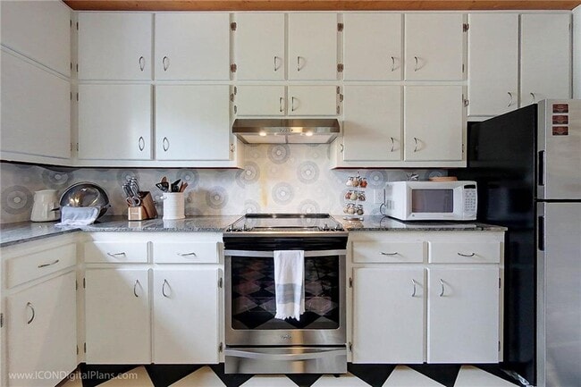 Photo - 28 W Narragansett Ave Unidad 1