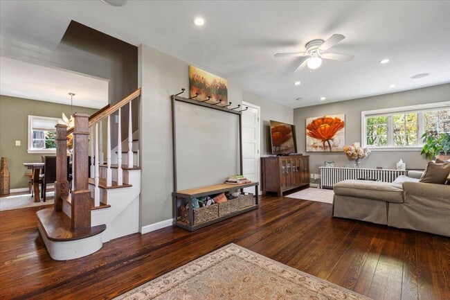 Photo - 27 Smith Ave