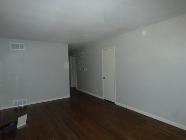 Photo - 4801 NW 61st St