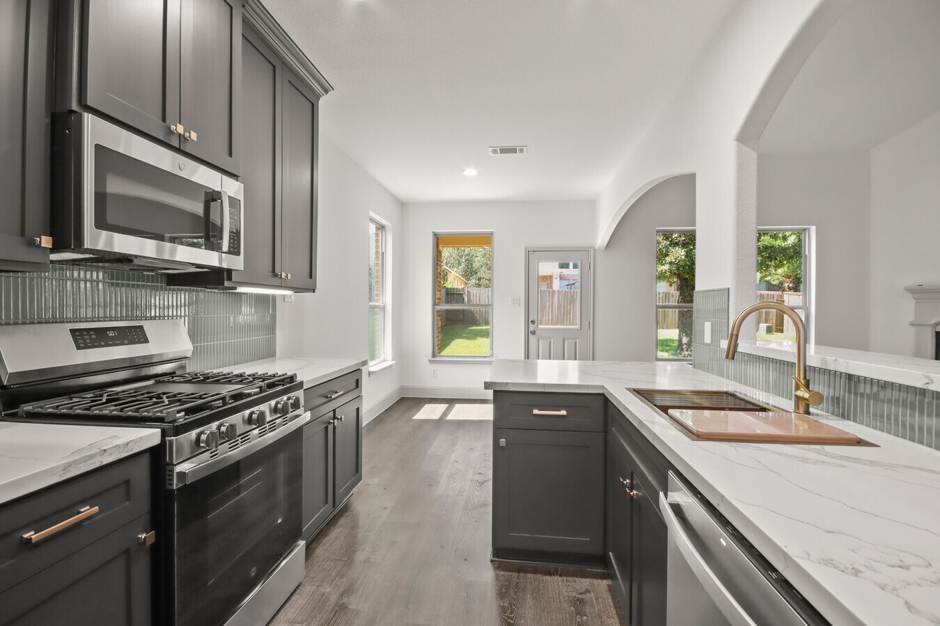 Photo - 71 Black Swan Pl