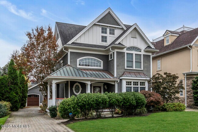 Photo - 412 Chicago Blvd