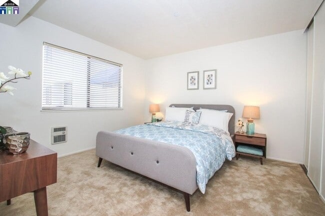 Photo - 39455 Albany Common Unidad T