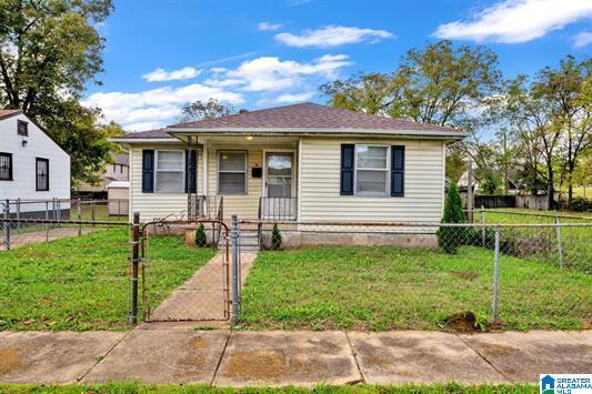 Photo - 972 53rd St N