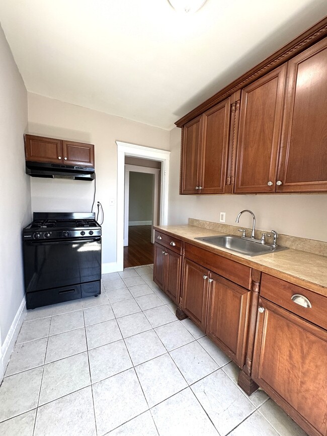 Building Photo - 15 Huss Ct Unit 306