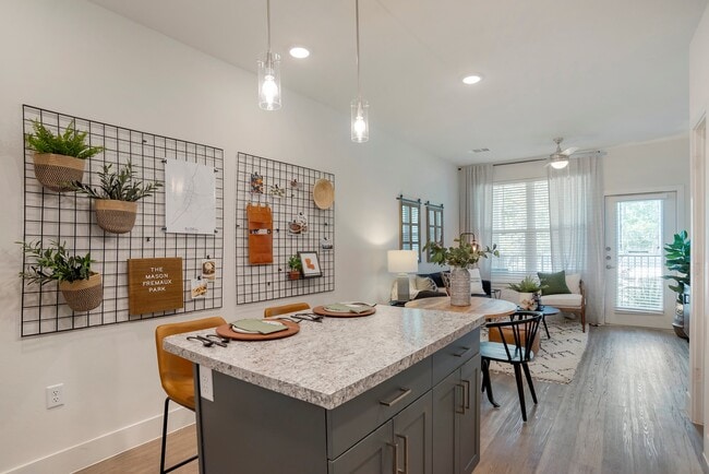 The Mason at Fremaux Park Apartments