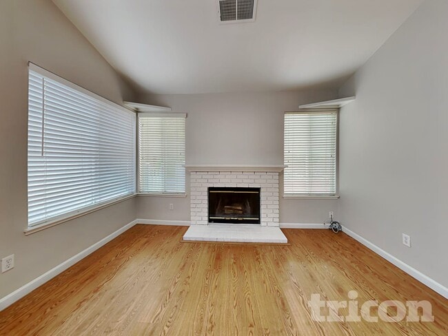 Photo - 1436 Northwood Dr