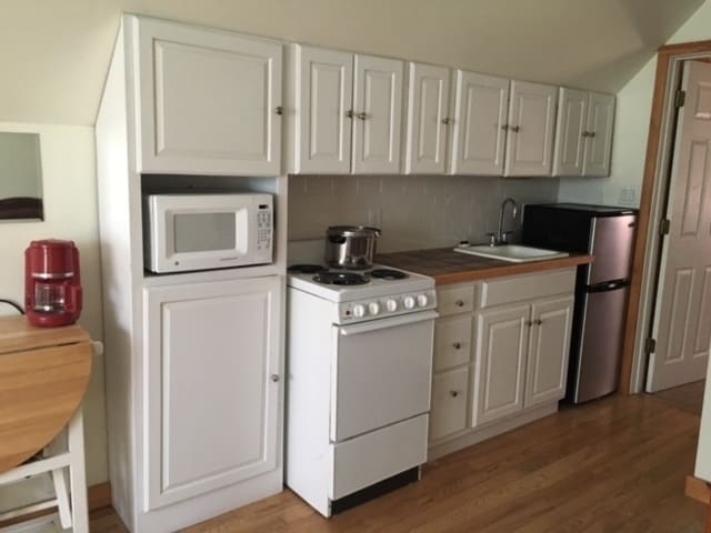 Photo - $975 - 1 Bedroom 1 Bathroom Furnished Apartment in Cullowhee, Very Close to WCU