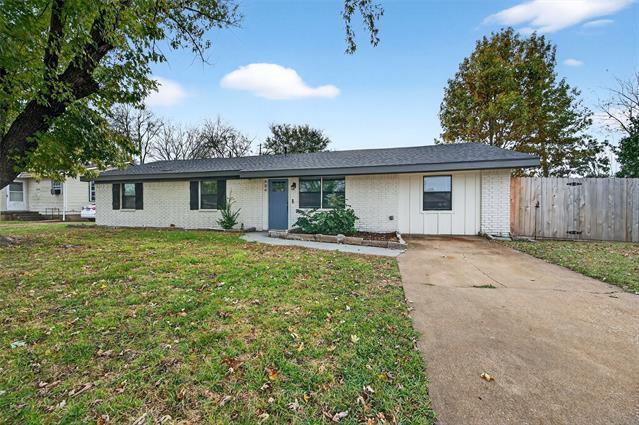 Photo - 604 E Summit St