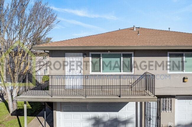Photo - Charming 2-Bed Hideaway in Sacramento – Your Perfect Urban Retreat! Unit 4