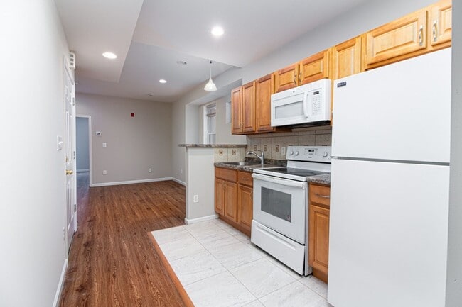 Photo - 5043 Walnut St Unit 2F