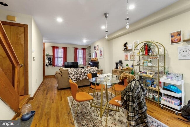 Photo - 1710 Naudain St