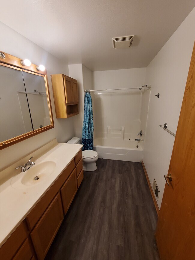 Remodeled Southside Studio Apartment - Remodeled Southside Studio Apartment Unit #E