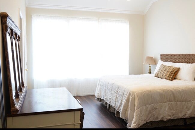 Photo - 1316 Tuam St
