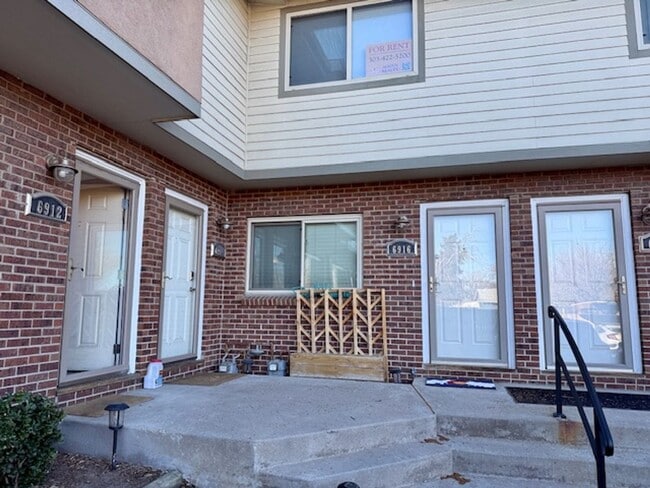 Building Photo - Wheat Ridge 2-story Unit 6916 W 48th Ave