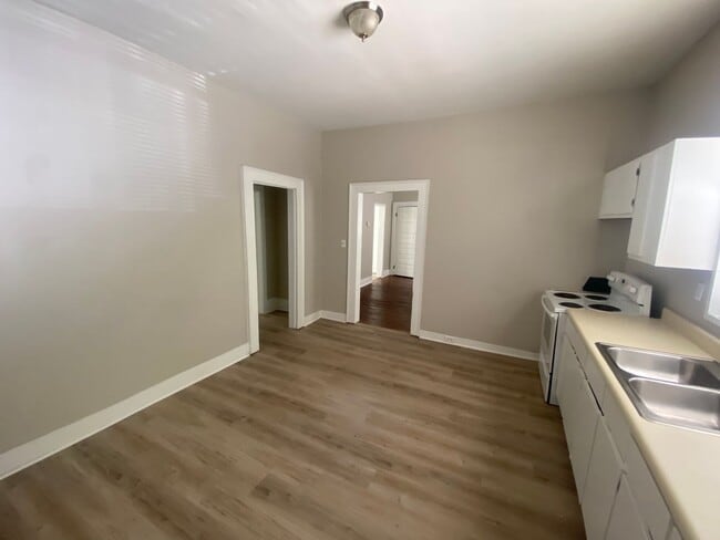 26 Hemlock Dr