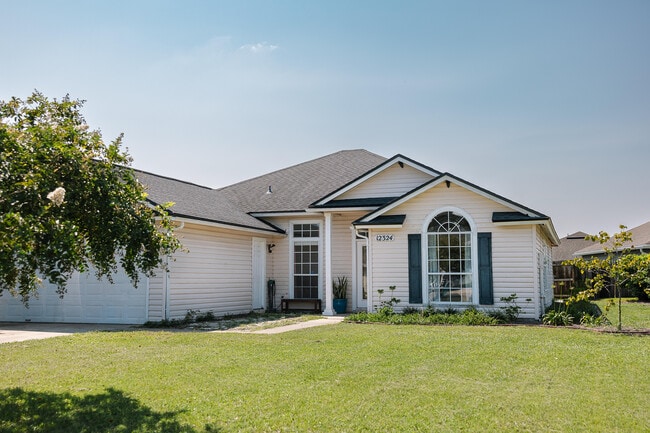 Building Photo - 12324 Casheros Cove Dr S