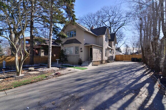 Photo - 37 Marina Av Unit B