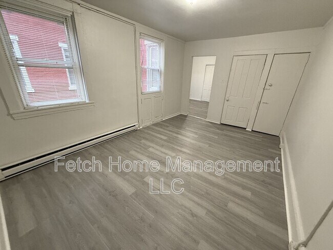 Photo - 114 S Prince St