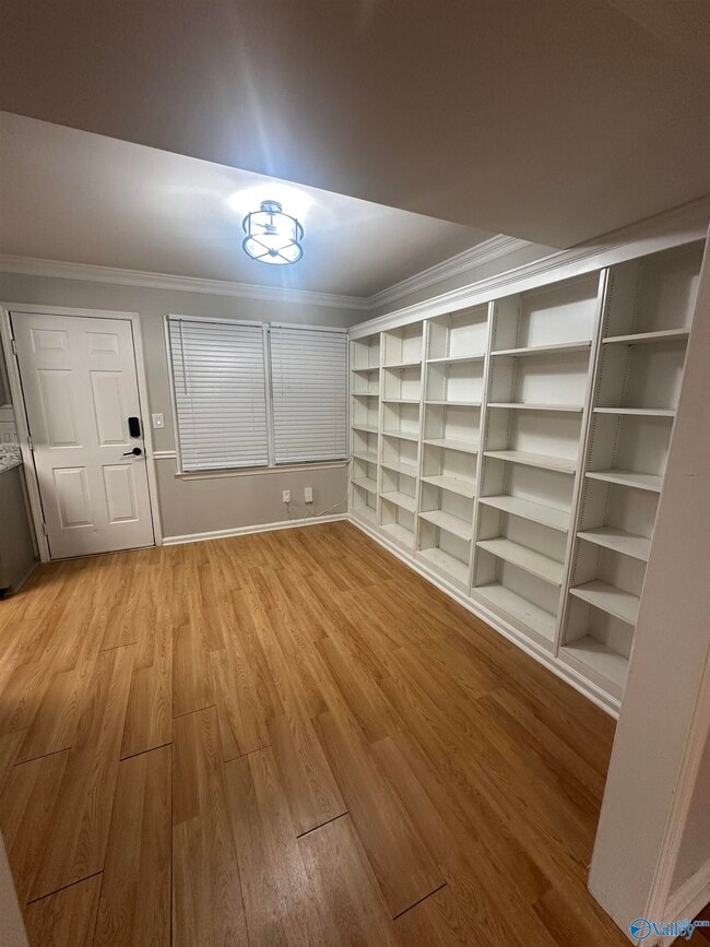 Photo - 1722 Ward Ave NE