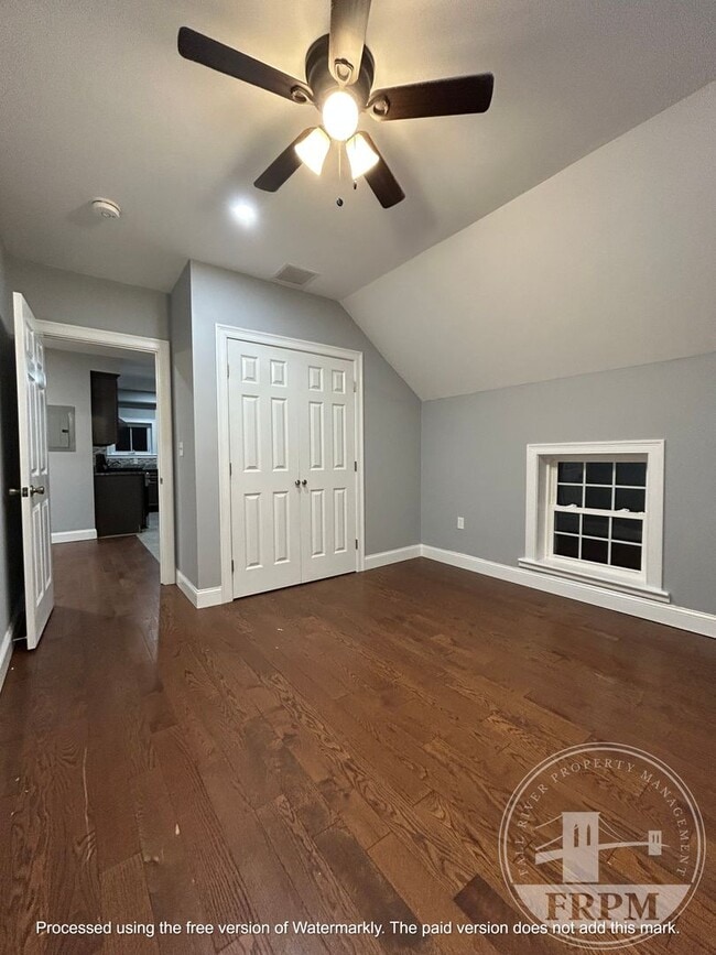 Photo - 176 Snell St Unit 2