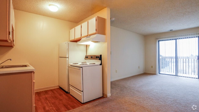 2 Bedroom/ 1 Bath - Kitchen