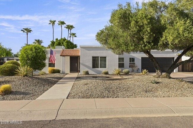 Building Photo - 5734 E Betty Elyse Ln