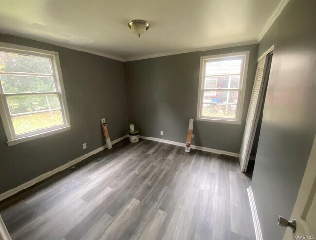 Photo - 3220 Doris Cir