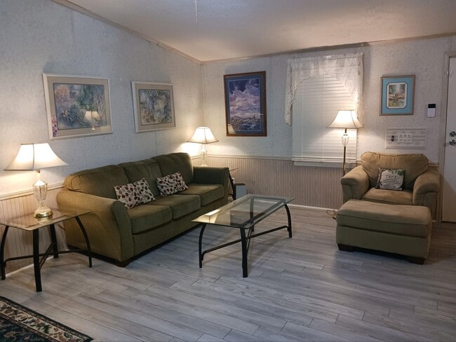 Photo - 381 Katie Dr