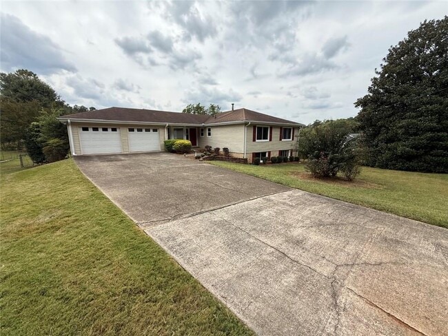 Photo - 1106 Lincoln Dr