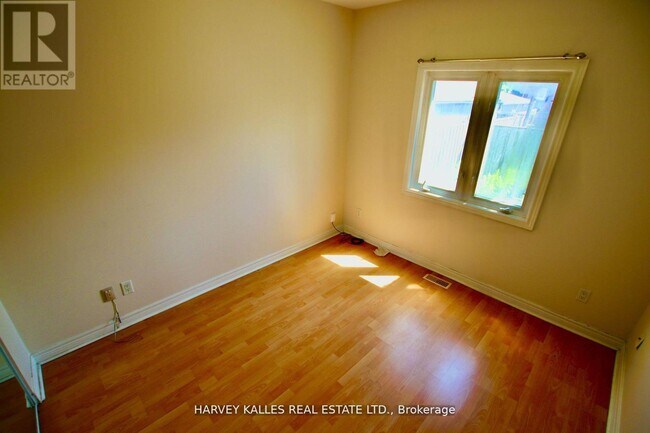 Photo - 775 Ossington Ave