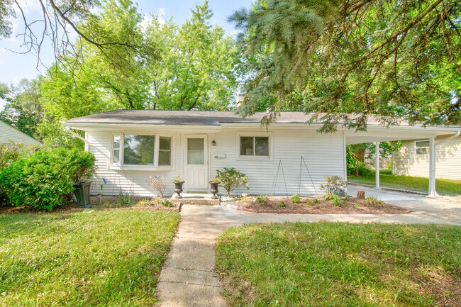 112 Green Ln