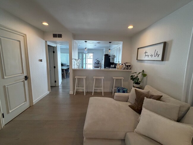 Photo - 25885 Trabuco Rd