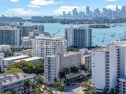 Photo - 1300 Lincoln Rd Unidad C403