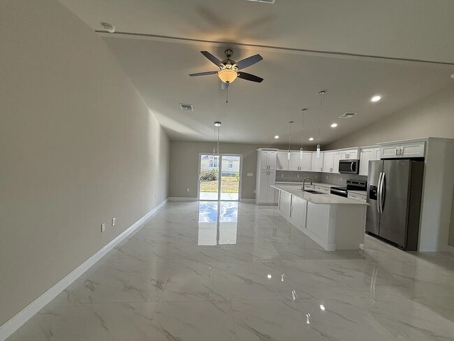 Photo - 3207 36th St SW