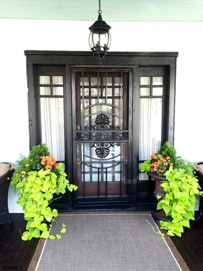 Building Photo - 24 S Vassar Square