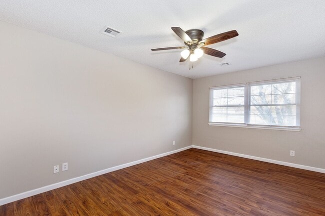 Photo - Don’t miss out on this beautiful 3 bedroom, 2 bath home in Bel Aire!