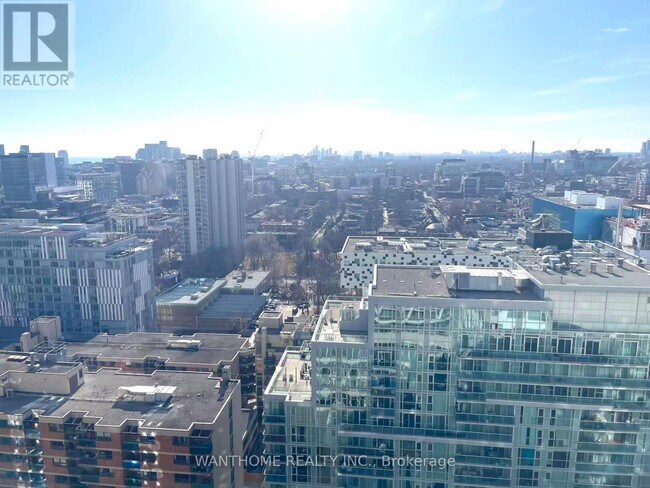 Photo - 230 Simcoe St Unit 2018