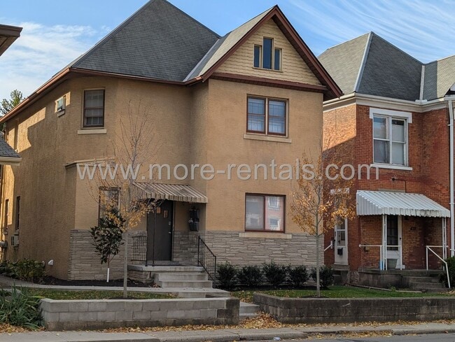 Building Photo - 79 W Fifth Ave Unit 79 W Fifth Ave