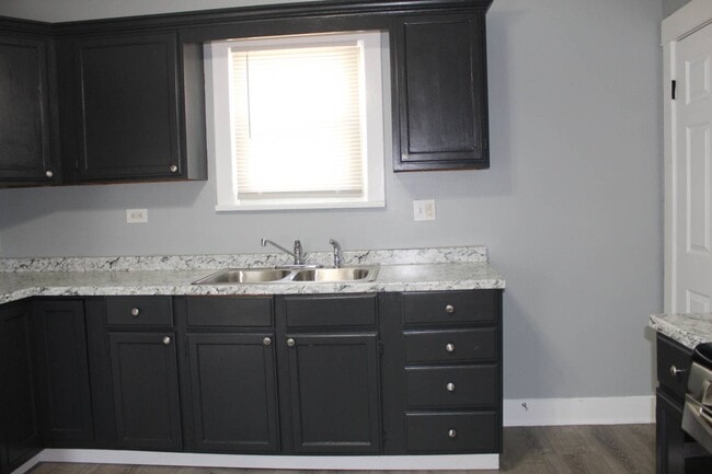 Photo - 1318 Campbell Ave