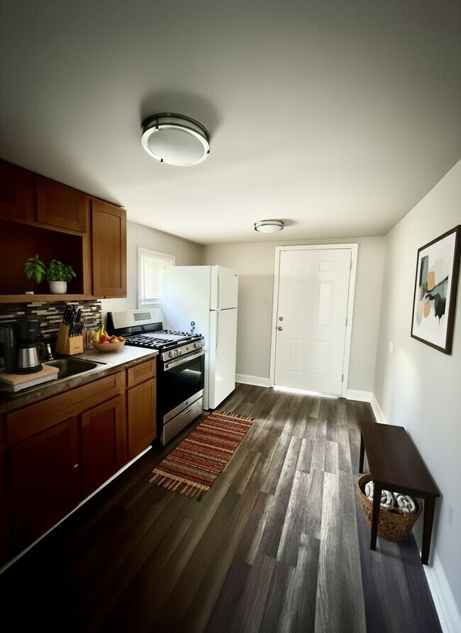 Photo - 88 E Garfield St