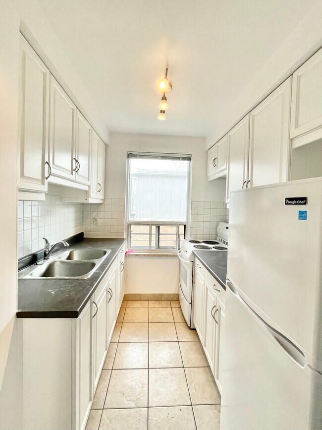 Photo - 67 Lake Shore Dr