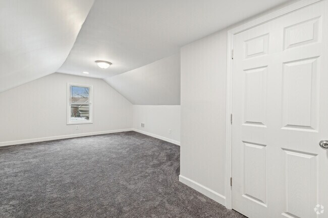 Building Photo - 8423 S Colfax Ave Rental