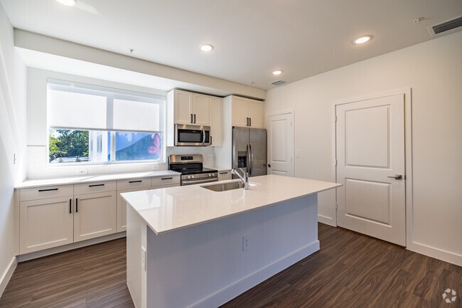 3BR, 3.5BA - 1,814SF - Kitchen - The Addison in Palmetto Bay