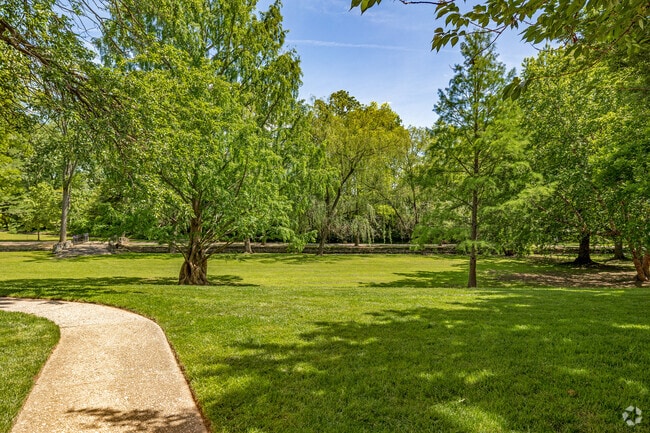 Private direct access to Memorial Park