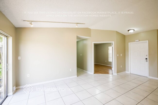 Photo - 19226 NW 82nd Cir Ct