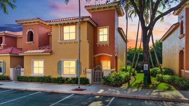 Photo - 4962 Leeward Ln