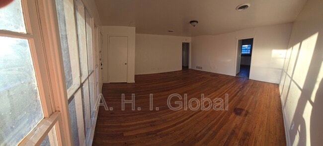 Photo - 4114 S Bowie St