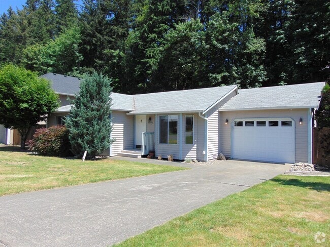 Building Photo - Well Maintained 3 Bedroom Rambler in Quiet... Rental