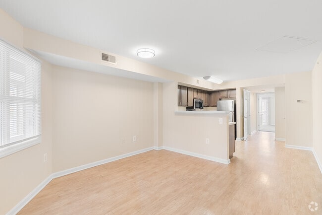 1BR, 1BA - 647SF - Living Room - Bowen Flats