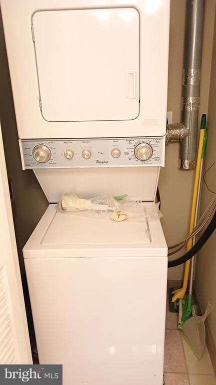 Photo - 815-37 Arch St Unidad 707